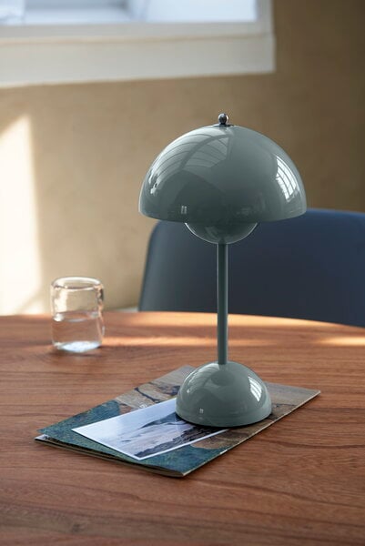 Belysning, Flowerpot VP9 bärbar bordslampa, stenblå, Ljusblå