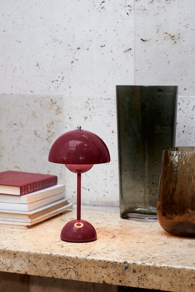 &Tradition Flowerpot VP9 portable table lamp, dark plum | Finnish ...