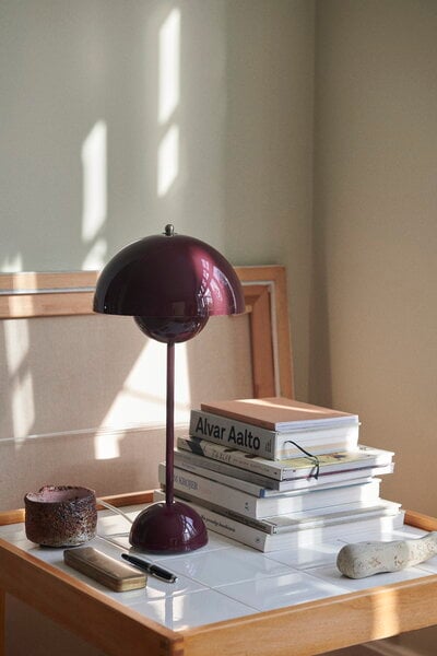 Kids' lamps, Flowerpot VP3 table lamp, dark plum, Purple