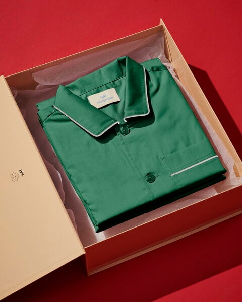 HAY Outline pyjamapaita, lyhythihainen, emerald green | Finnish Design Shop