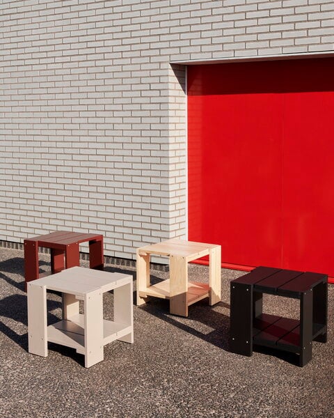 Terassipöydät, Crate sivupöytä, 49,5 x 49,5 cm, lakattu mänty, Luonnonvärinen