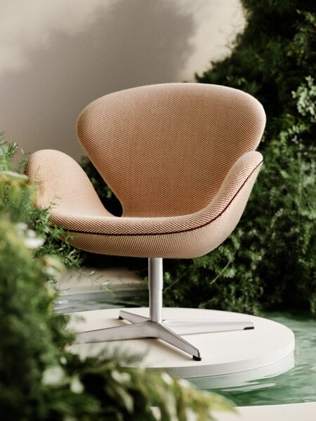Armchairs & lounge chairs, Swan 3320 lounge chair, b. alum.-Serpentine 0428, Grace chestnut, Beige