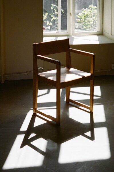 Dining chairs, Armrest Chair 01, warm brown birch, Brown