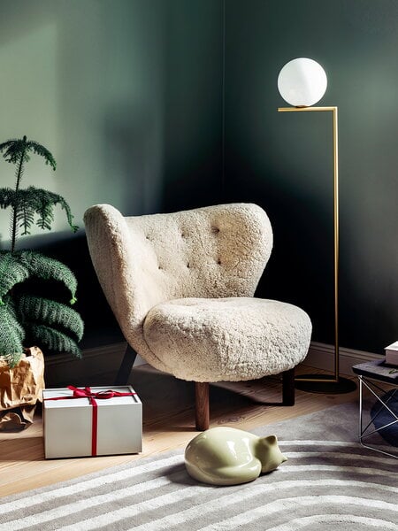 Armchairs & lounge chairs, Little Petra lounge chair, Moonlight sheepskin - walnut, White