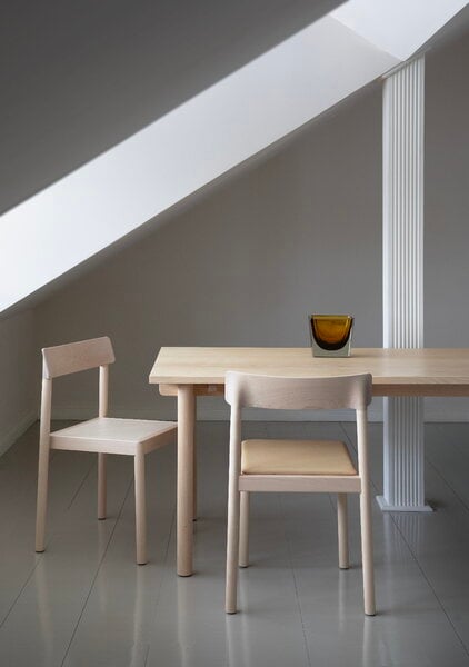 Bar stools & chairs, Kumu chair, lacquered birch, Natural