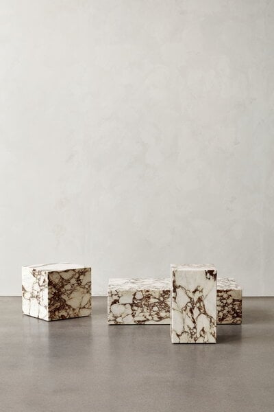 Tavoli da salotto, Tavolo Plinth, cubo, marmo Calacatta Viola, Naturale