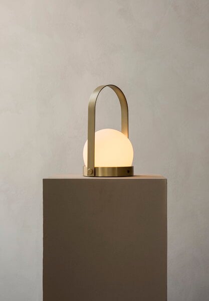 Arredo natalizio, Lampada da tavolo Carrie LED, ottone spazzolato, Oro