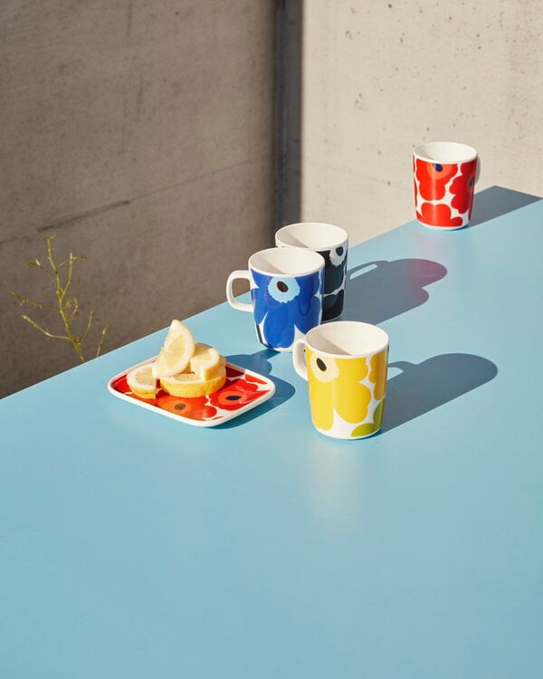 Cups & mugs, Oiva - Unikko mug 2,5 dl, white - red - blue, Multicolour