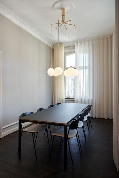 Pendant lamps, Apiales Cluster 6 chandelier, brushed brass - opal, Gold