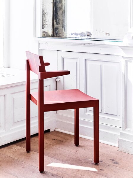 Ruokapöydän tuolit, Silent käsinojallinen tuoli, clay, Punainen