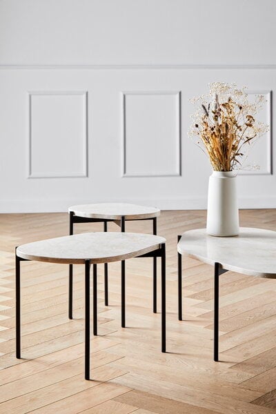 Sivu- ja apupöydät, La Terra sohvapöytä, M, l.valkoinen travertiini - musta, Valkoinen
