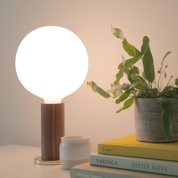 Table lamps, Knuckle table lamp with Sphere IV bulb, walnut, Gold