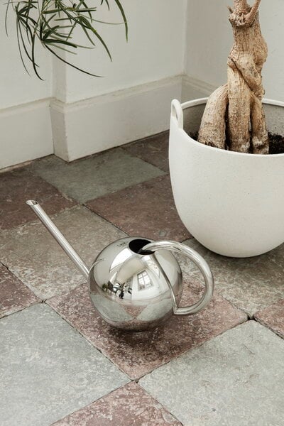 Watering cans, Orb watering can, mirror polished steel, Silver