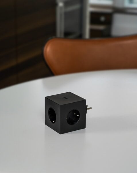 Prolunghe, Presa multipla Square 2 con porte USB-C, Stockholm black, Nero
