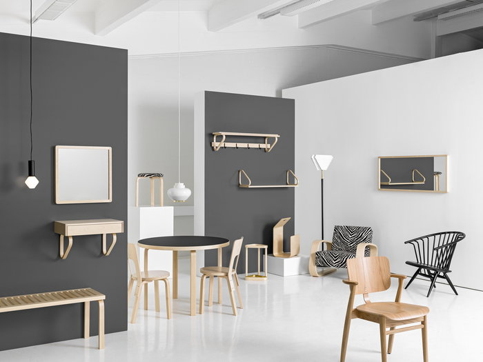 Olohuoneet Ruokailutilat Artek Naturale Betulla Sedie Aalto Nero Tavoli Aalto Bianco Ottone Bianco e nero