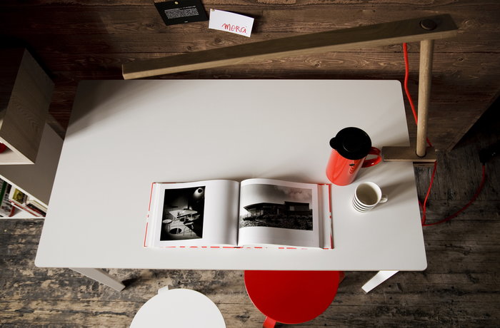 Teehetki Sisustusyksityiskohta Artek Bianco Legno Rosso Marimekko Bianco e nero Stelton