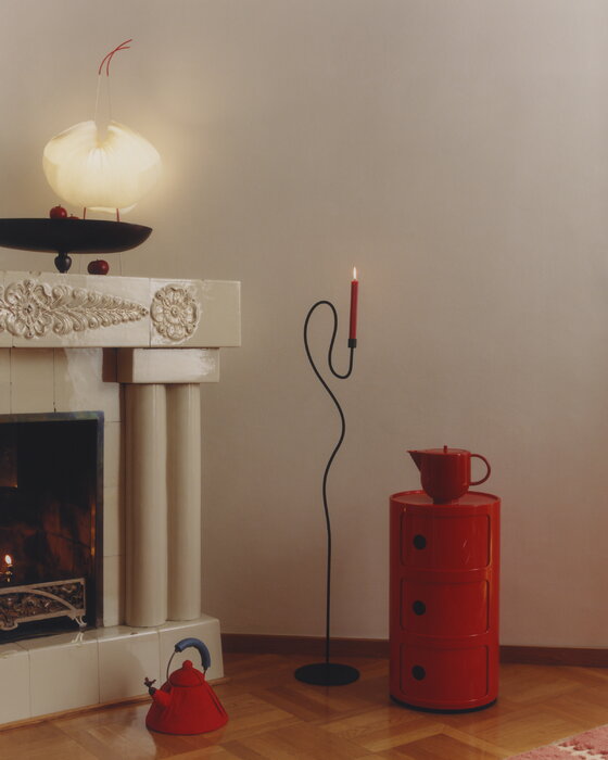 Joulukauppa Ferm Living Black Kartell Red Motarasu