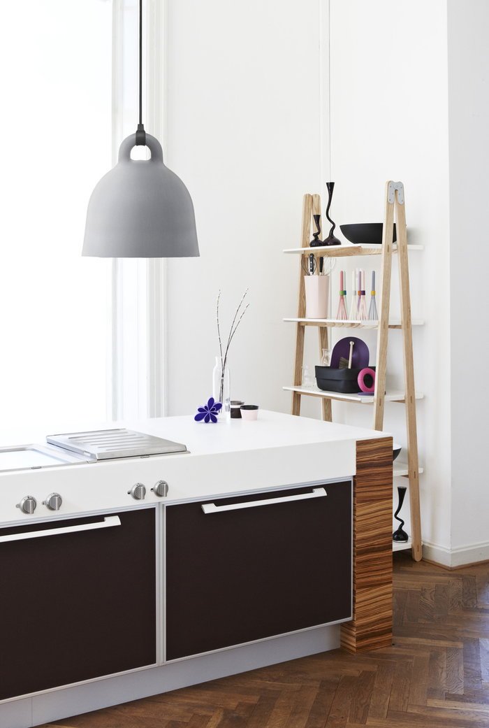 Keittiö Normann Copenhagen Purple Black Wood Gray Metal