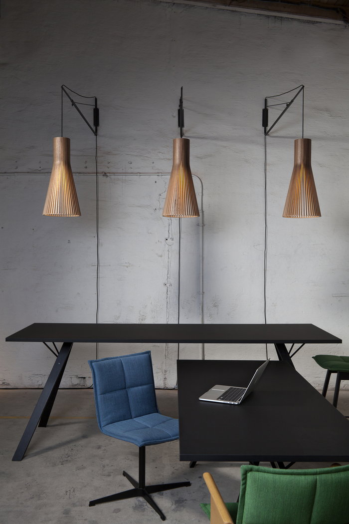 Työpisteet Sisustusideat Secto Design Black Metal Natural Wood Walnut