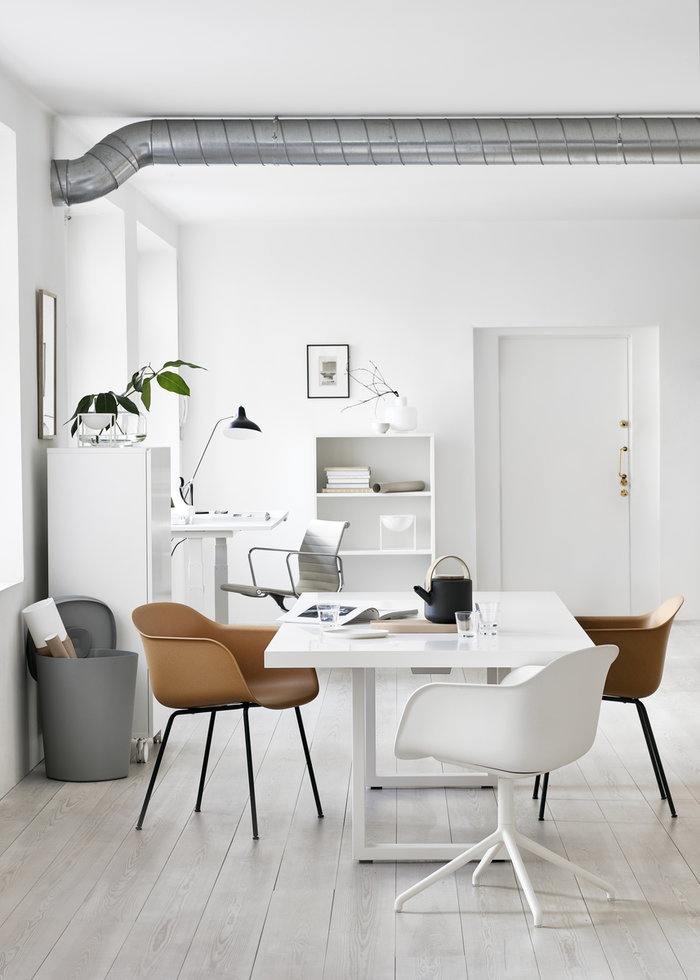 Työpisteet Viherkasvit DCWéditions Nero Metallo HAY Iittala Trasparente Vetro Marimekko Bianco Muuto Grigio Marrone Composito Fiber Chair Stelton Ceramica Adi Legno