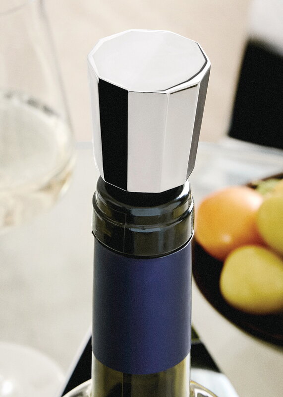 Alessi Eugenia wine stopper, view 4