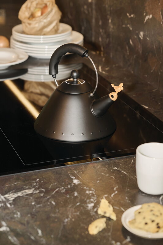 Alessi Kettle 9093, 2 L, black steel, Anniversary 2025, decoration image
