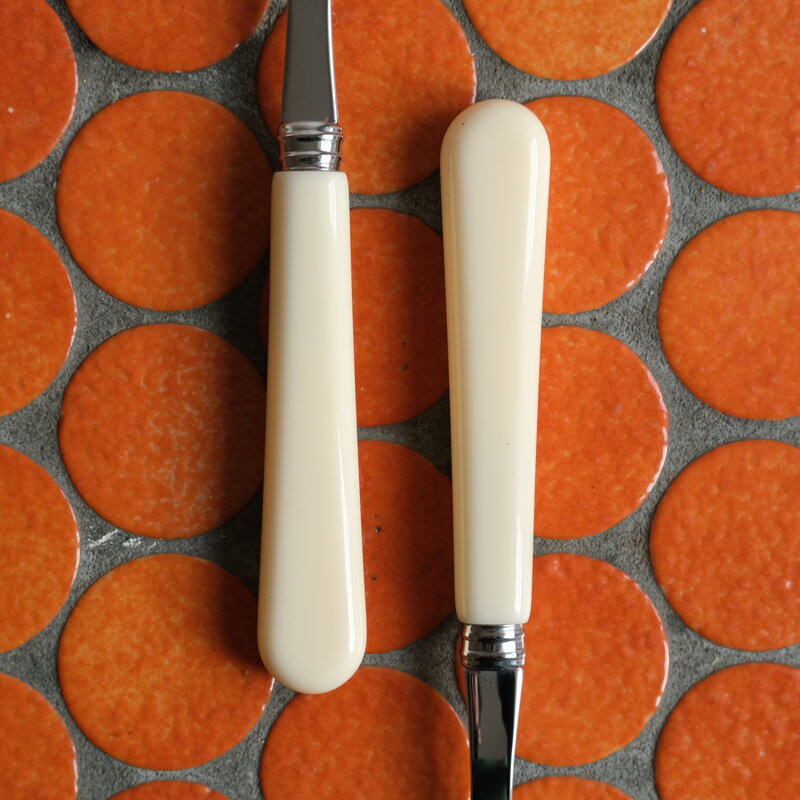 Sabre Paris Pop Unis soup spoon, ivory, decoration image