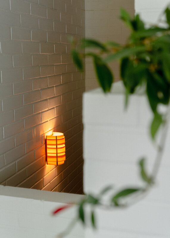 Vaarnii 1004 Hans wall light, pine, decoration image