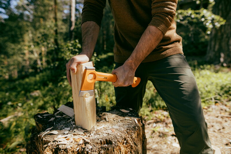 Fiskars X-Series ultra light hiking axe X13, XXS, decoration image