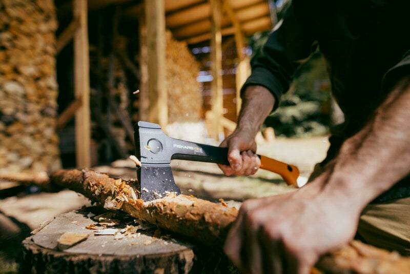 Fiskars X-series universal axe X18, S, decoration image