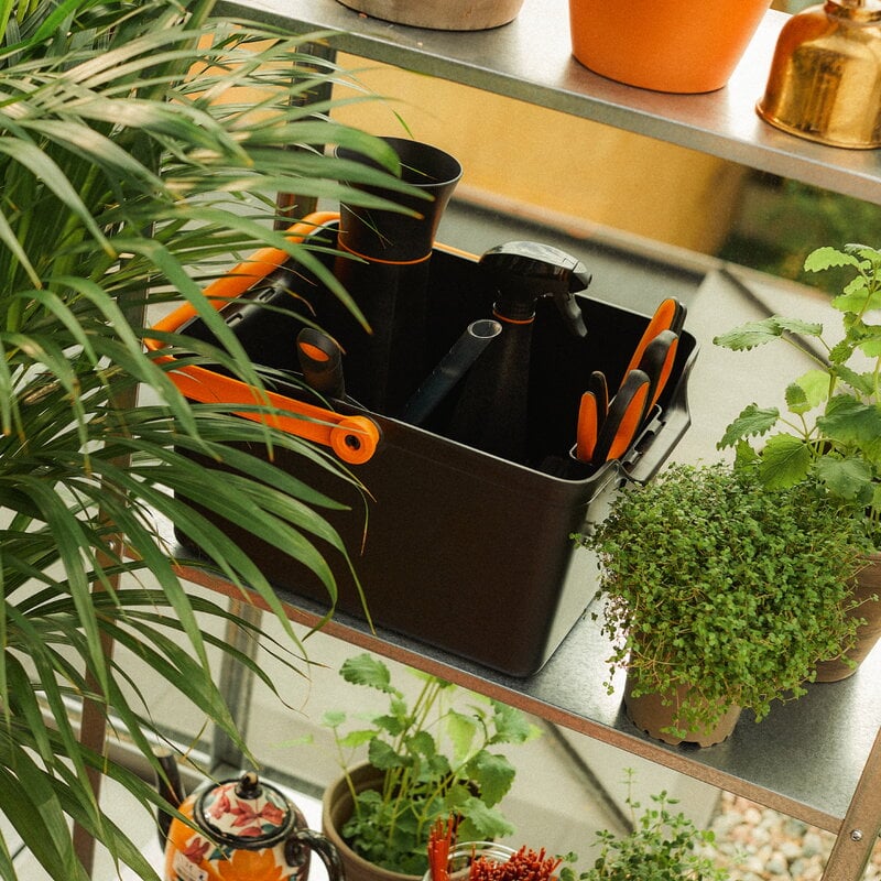 Fiskars Solid Snip pruning shears SP150, decoration image