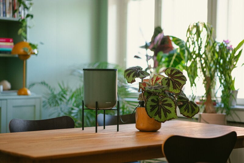 Fiskars Plant Care kasvien kastelujärjestelmä, vihreä - musta, sisustuskuva