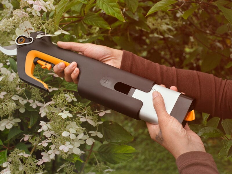 Fiskars Fiskars ePruner, bypass, L, imagen de decoración
