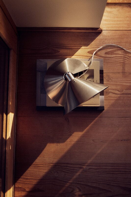 Frandsen Peel table lamp, brushed stainless steel, decoration image