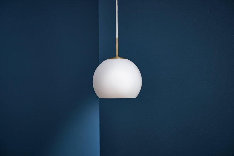 Frandsen Ball Glass pendant, 18 cm, opal white, decoration image