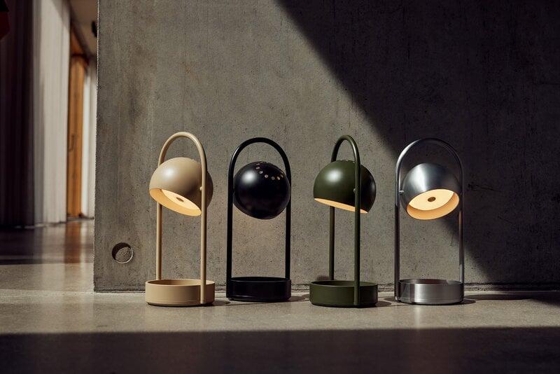 Frandsen Ball lampe de table portable, noir, image décorative