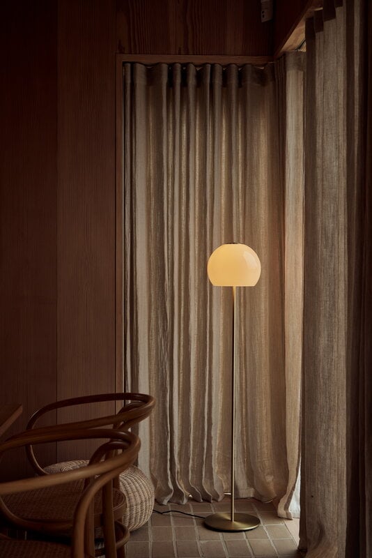Frandsen Ball Glass lampadaire, 18 cm, gris sable, image décorative