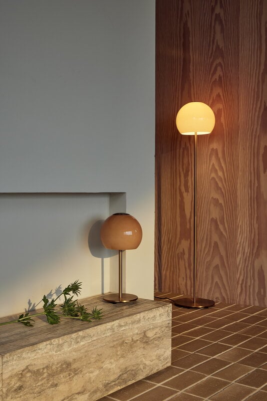 Frandsen Ball Glass table lamp, 18 cm, amber, decoration image
