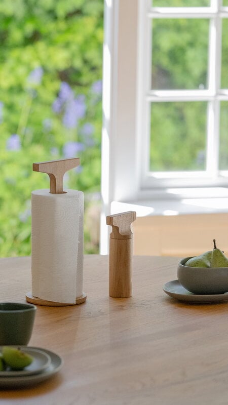 Ro Collection Toolie kitchen roll holder, oiled oak, decoration image