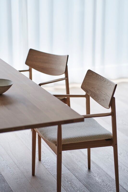 Karimoku Case A-DC02 dining armchair, chêne laqué - Hallingdal gris 65 0110, image décorative