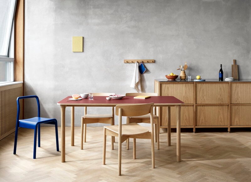 TAKT T01 Cross chair, roble, vista 2