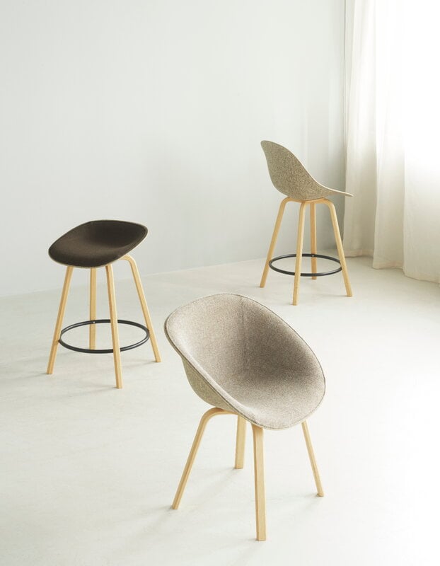 Normann Copenhagen Tabouret de bar Mat, 65 cm, hêtre - acier crème - algue, image décorative