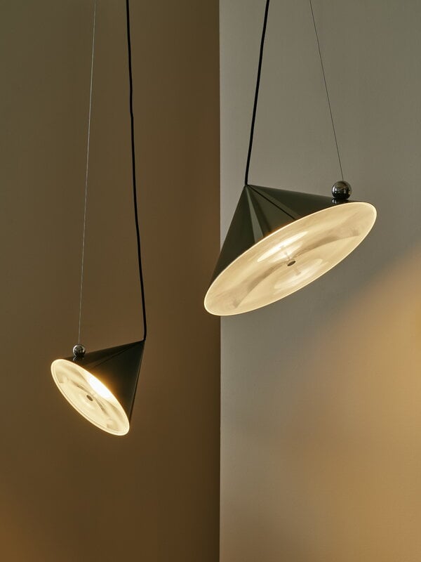 Tom Dixon Pose suspension, 25 cm, kelp, image décorative