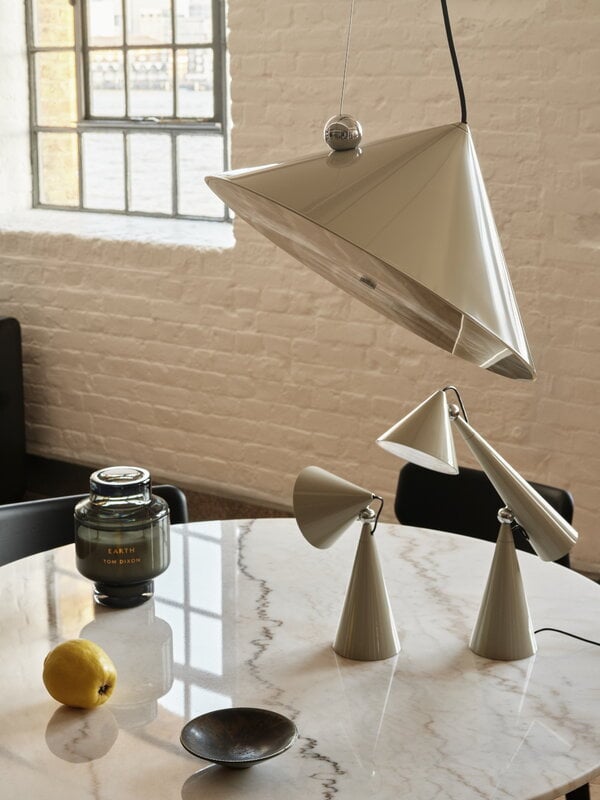 Tom Dixon Pose pendant lamp, 43 cm, putty, decoration image