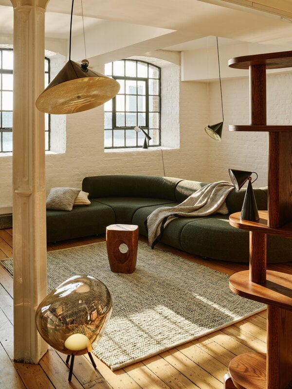 Tom Dixon Pose pendant lamp, 43 cm, kelp, decoration image