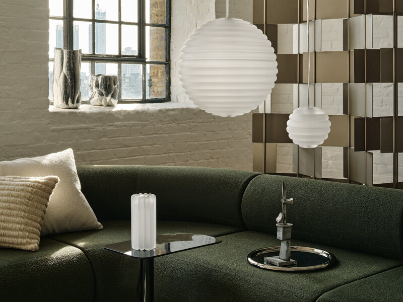 Tom Dixon Press Sphere LED lampadario, 2700K, satinato, immagine decorativa