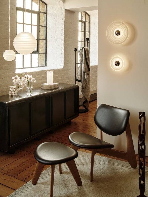 Tom Dixon Press Sphere Mini LED Pendelleuchte, 2700K, mattiert, dekorationsbild