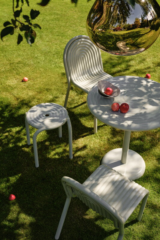 Tom Dixon Groove small round table, putty, decoration image