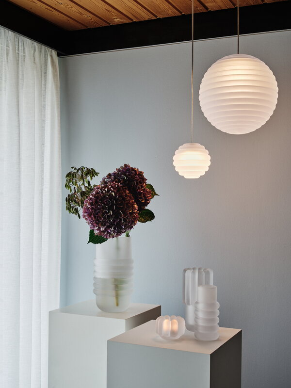 Tom Dixon Press Sphere LED lampadario, 2700K, satinato, immagine decorativa