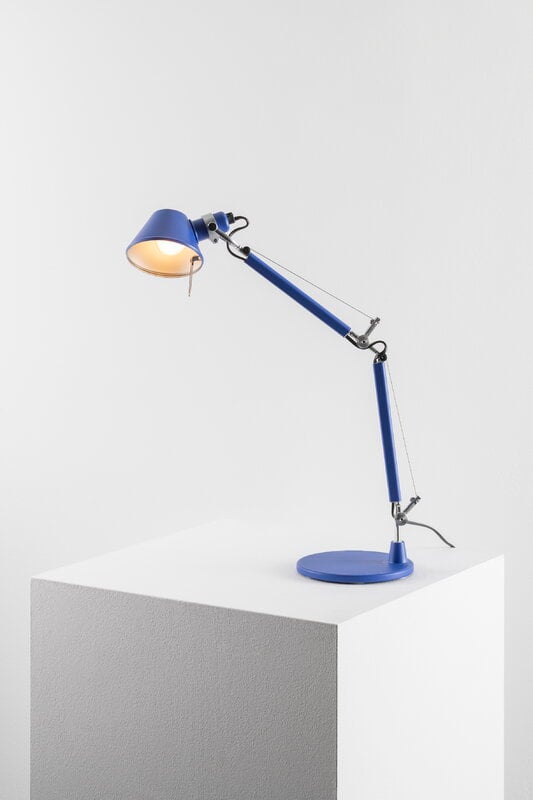Artemide Tolomeo Micro table lamp, blue klein | Finnish Design Shop